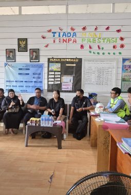 PT Asmin Bara Bronang Bersama Mitra Dukung Penegerian Sekolah di Kabupaten Kapuas