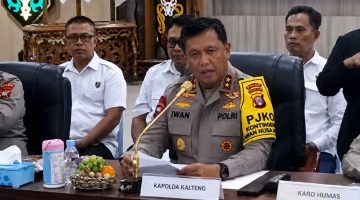 Kapolda Kalteng Pimpin Konferensi Pers, Paparkan Fakta Penyerangan Brutal terhadap Tiga Personel Polri