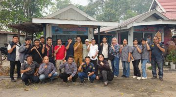Action Sosial Insan Pers Kalteng, Warga Dapat Layanan Aktivasi IKD